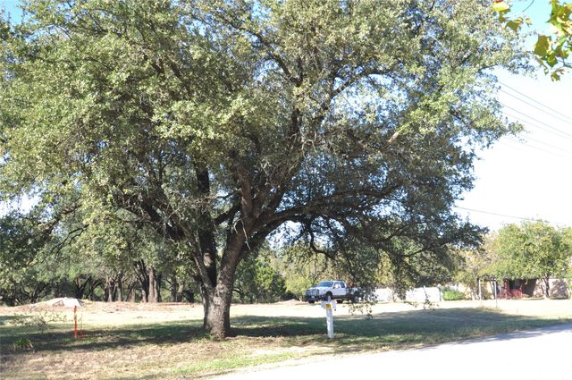 712 E Moore Street, Granbury, TX 76048