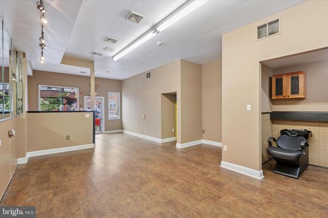 1604 RIDGE AVE, Philadelphia, PA 19130