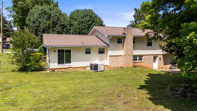 914 Valleywood Drive, Hixson, TN 37343