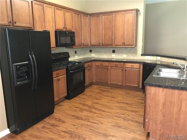 3912 CLAIBORNE Circle, Montgomery, AL 36116