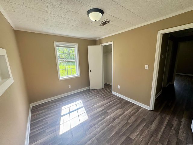 1417 S Bailey St, Jacksonville, AR 72076