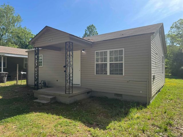 1417 S Bailey St, Jacksonville, AR 72076