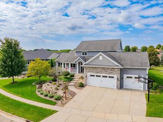 501 Vista Circle, Columbus, WI 53925