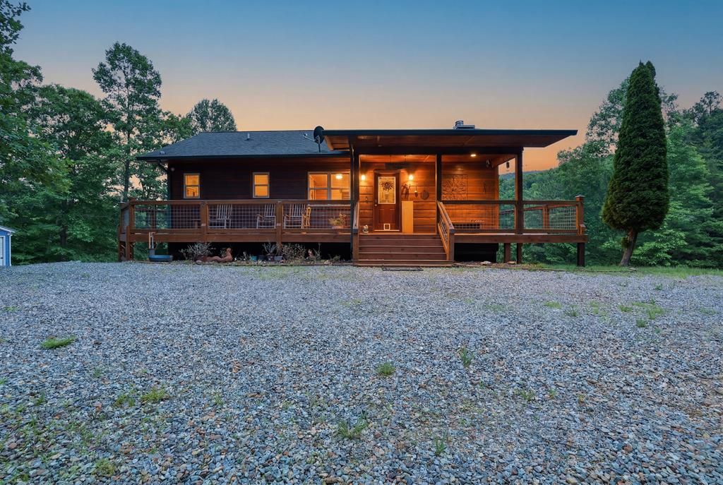 152 Dockery Ridge Road, Young Harris, GA 30582