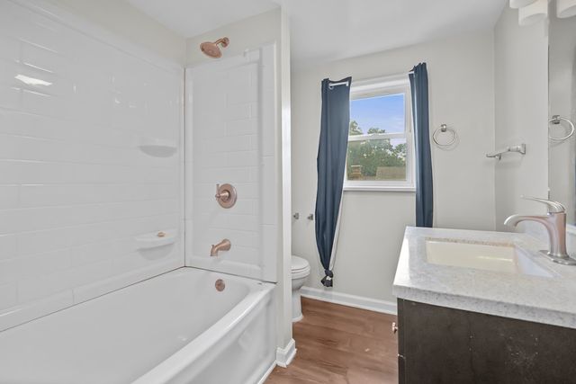 1940 SW 8th Street, Akron, OH 44314