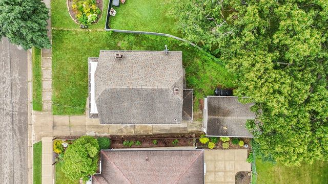 1940 SW 8th Street, Akron, OH 44314