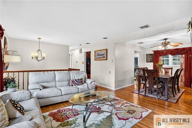 3 Bruce Road, East Brunswick, NJ 08816
