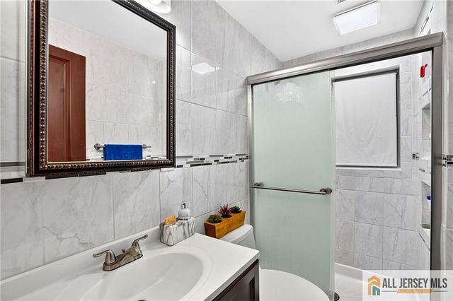 3 Bruce Road, East Brunswick, NJ 08816