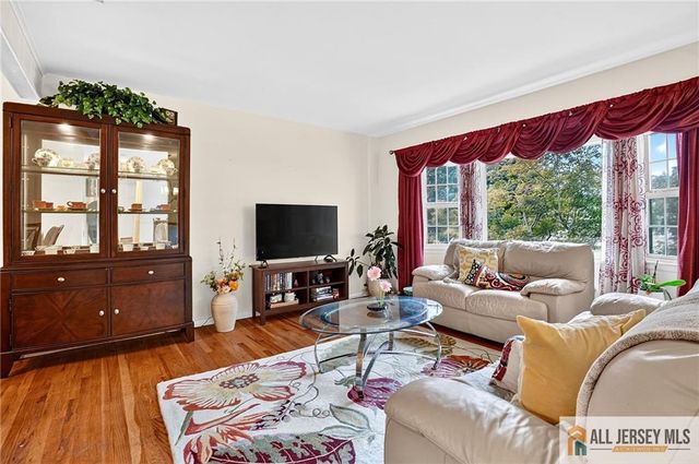 3 Bruce Road, East Brunswick, NJ 08816