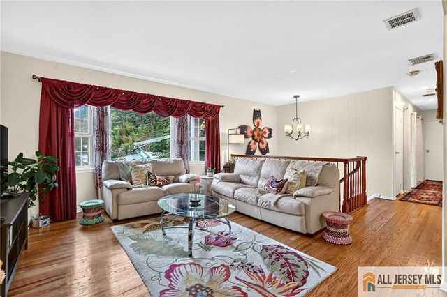 3 Bruce Road, East Brunswick, NJ 08816