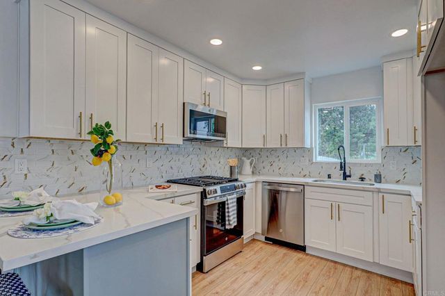 624 Palm Ave, National City, CA 91950