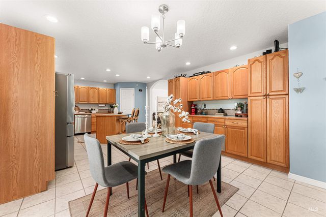 728 N Apricot Pl, Nampa, ID 83687