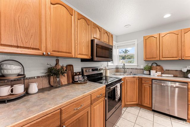 728 N Apricot Pl, Nampa, ID 83687