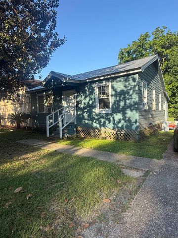 2913 Addison St, Baton Rouge, LA 70805