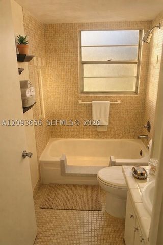 528 Mansfield M 528, Boca Raton, FL 33434