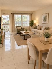 528 Mansfield M 528, Boca Raton, FL 33434