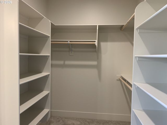 1892 S HOLLY St, Canby, OR 97013