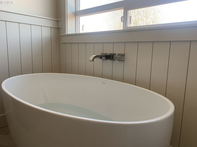 1892 S HOLLY St, Canby, OR 97013