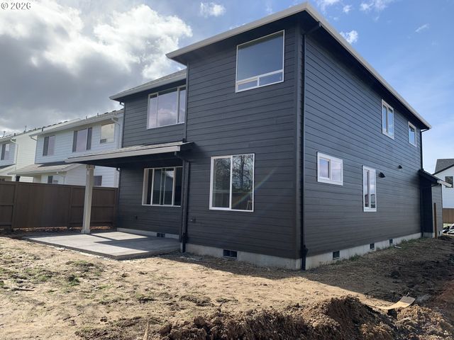 1892 S HOLLY St, Canby, OR 97013