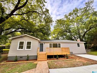 2433 21ST STREET N, Hueytown, AL 35023