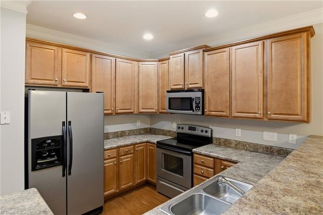 4855 Sterling Brooke Lane, Winston-salem, NC 27103