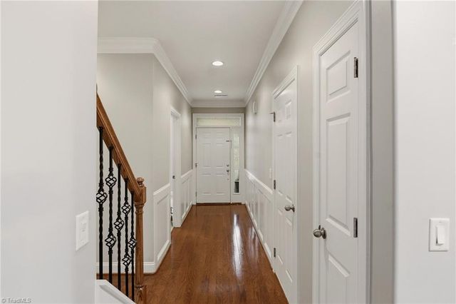 4855 Sterling Brooke Lane, Winston-salem, NC 27103