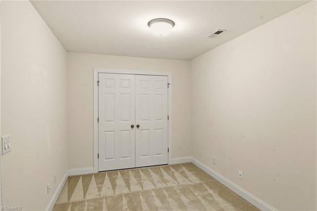 4855 Sterling Brooke Lane, Winston-salem, NC 27103