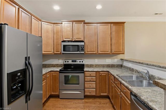 4855 Sterling Brooke Lane, Winston-salem, NC 27103