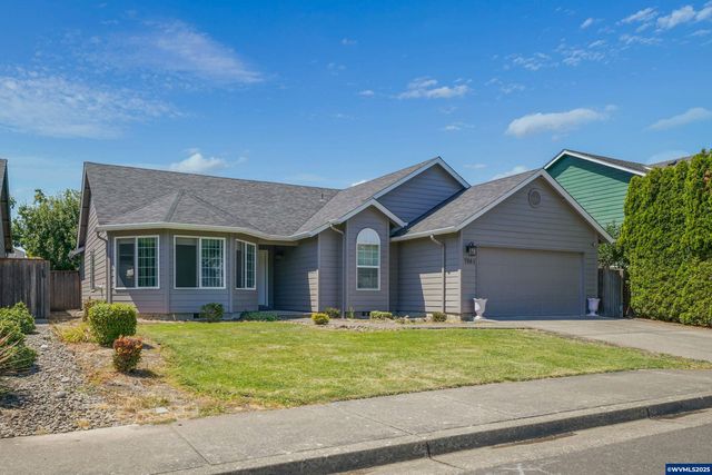 7881 Waterloo St NE, Keizer, OR 97303