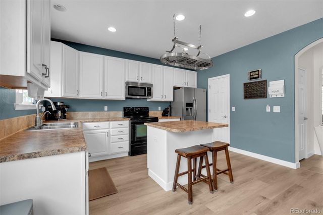1424 Turnberry Drive, Castle Rock, CO 80104