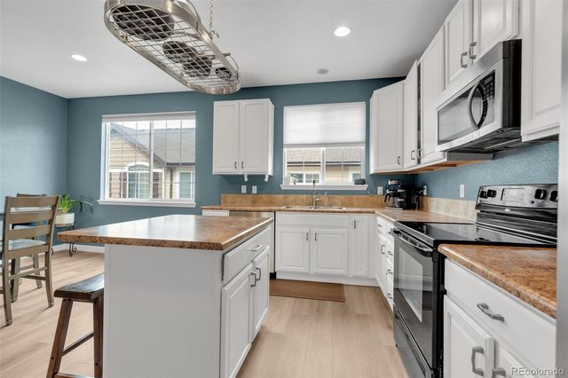 1424 Turnberry Drive, Castle Rock, CO 80104