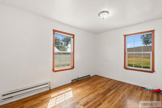 570 S Park Avenue, Shelley, ID 83274