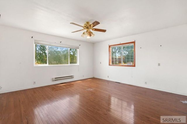 570 S Park Avenue, Shelley, ID 83274