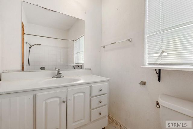 570 S Park Avenue, Shelley, ID 83274