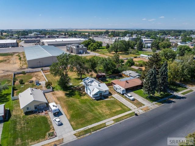 570 S Park Avenue, Shelley, ID 83274