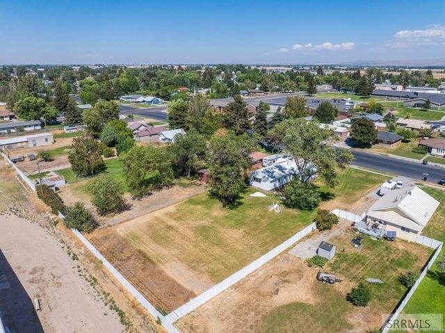 570 S Park Avenue, Shelley, ID 83274