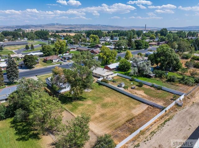 570 S Park Avenue, Shelley, ID 83274