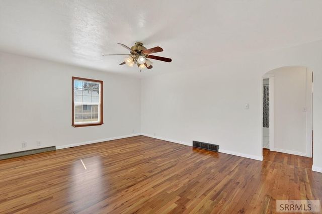 570 S Park Avenue, Shelley, ID 83274