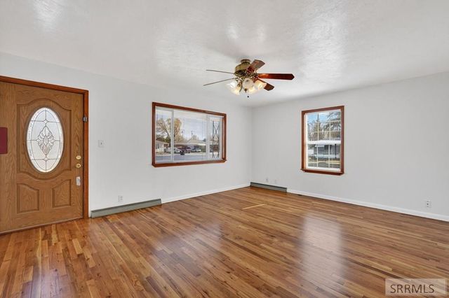 570 S Park Avenue, Shelley, ID 83274