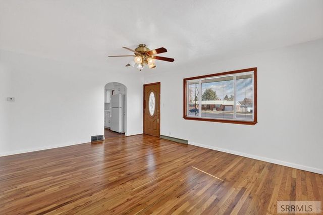 570 S Park Avenue, Shelley, ID 83274