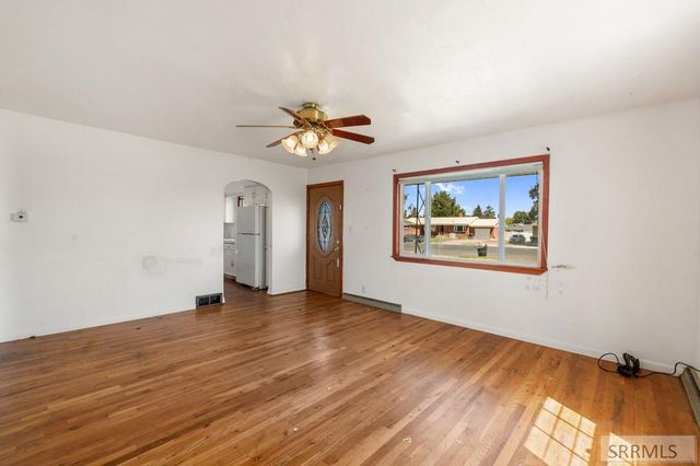 570 S Park Avenue, Shelley, ID 83274