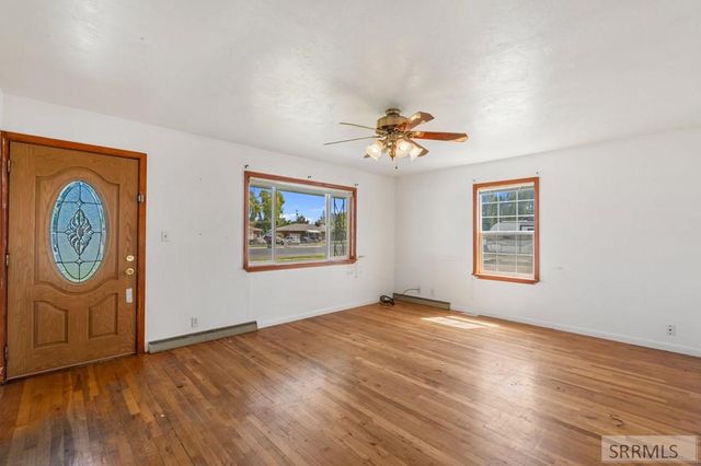 570 S Park Avenue, Shelley, ID 83274