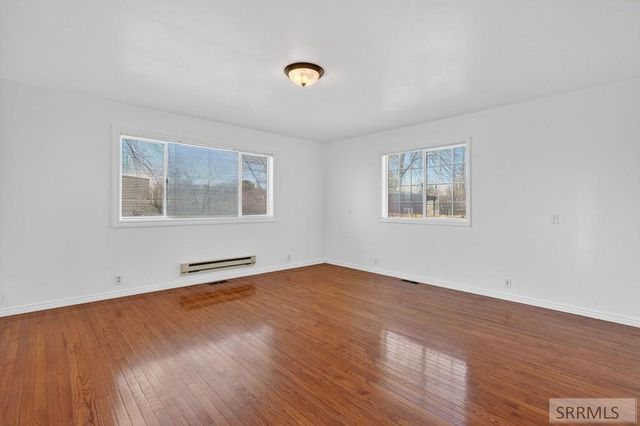 570 S Park Avenue, Shelley, ID 83274