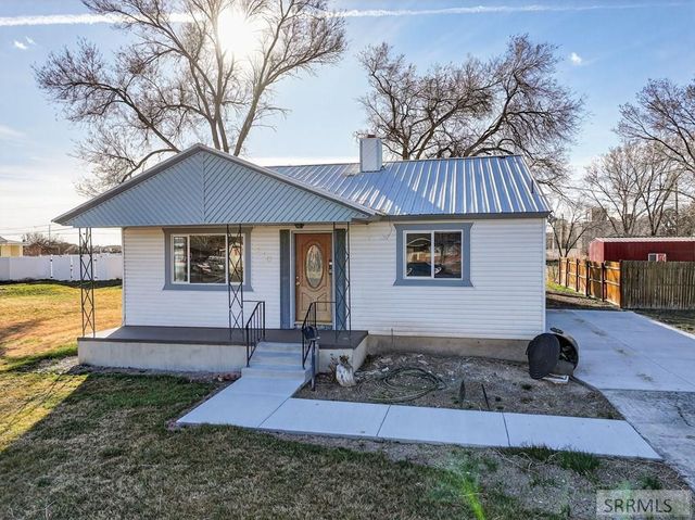 570 S Park Avenue, Shelley, ID 83274