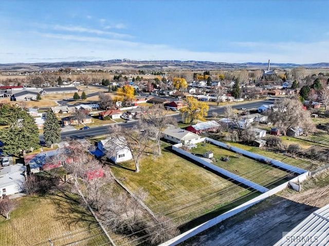 570 S Park Avenue, Shelley, ID 83274