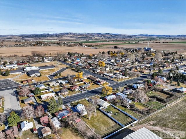 570 S Park Avenue, Shelley, ID 83274