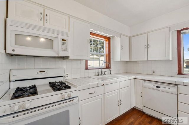 570 S Park Avenue, Shelley, ID 83274