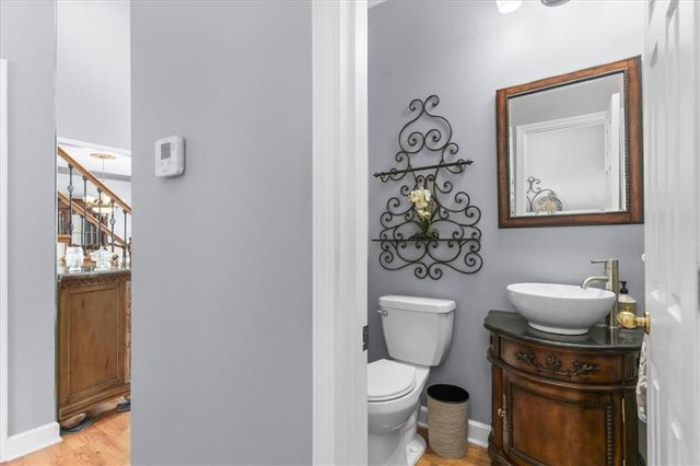 2525 SE Nottingham Drive, Lee's Summit, MO 64063
