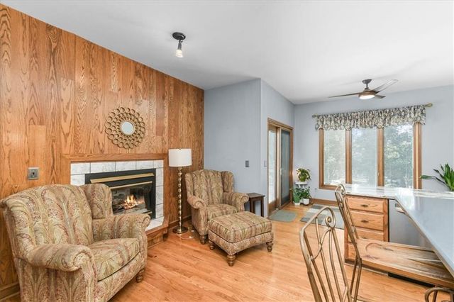 2525 SE Nottingham Drive, Lee's Summit, MO 64063