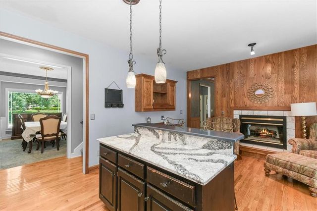 2525 SE Nottingham Drive, Lee's Summit, MO 64063